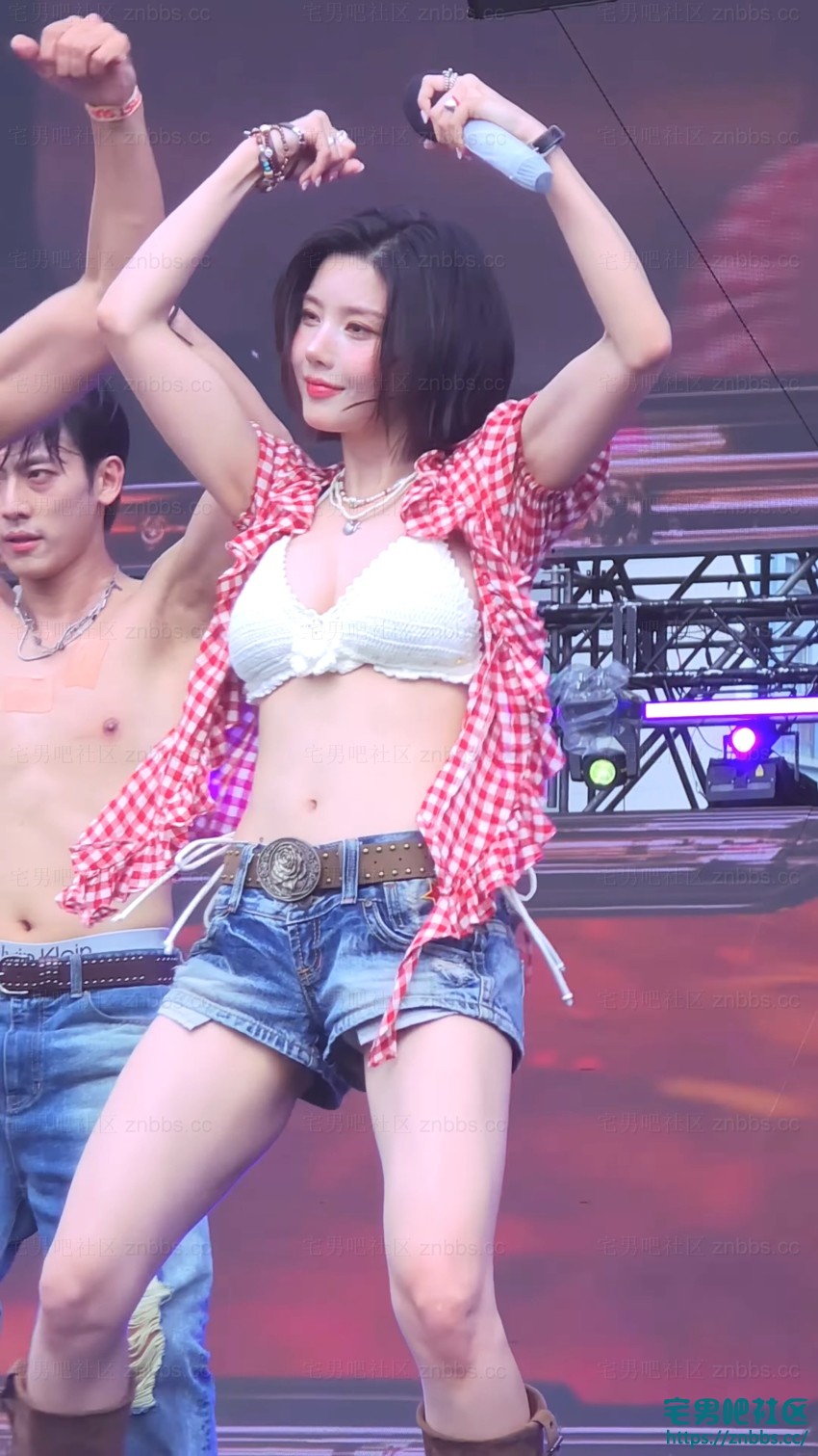 ������Ů����Ȩ����ˮ�����ֽ��ֳ�������Ƶ������4K (5).jpg