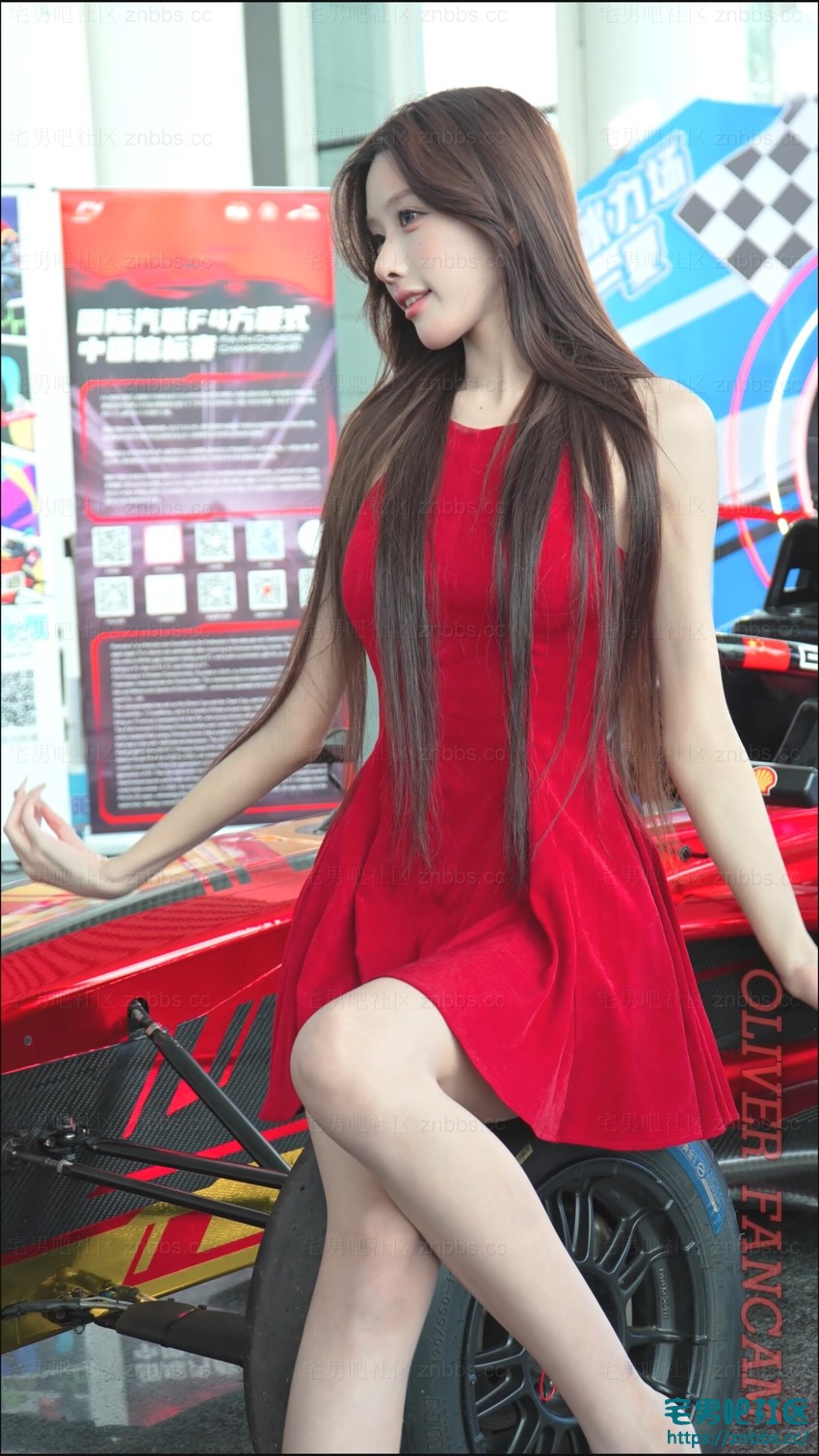 ���ڳ�ģ��Ƶ ��չ�ֳ�4K�汾 (1).jpg
